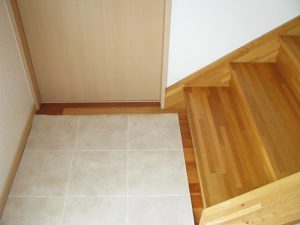 設置前の階段の様子