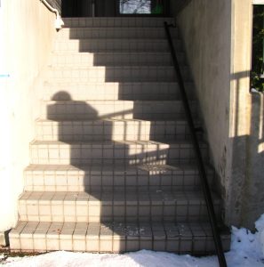 設置前の外階段の様子